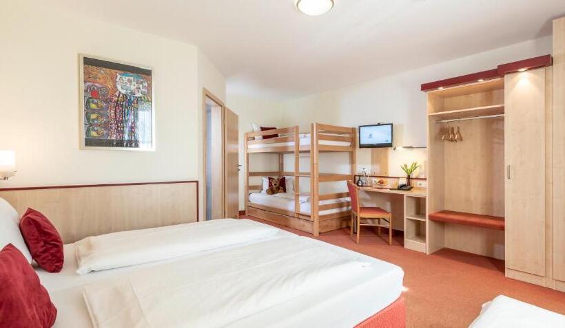 スタンダード5人部屋, Am Wiesenweg L 24h Check In