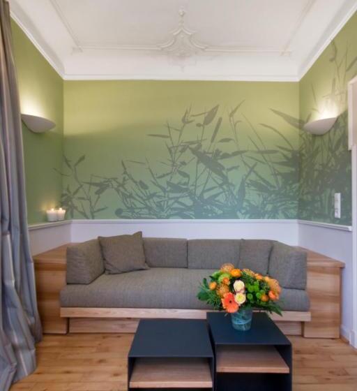 Suite with lake view, Der Löwen