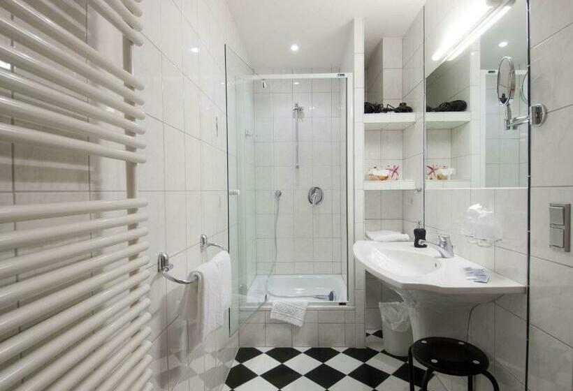 חדר סטנדרט, Garni Am Goetheplatz