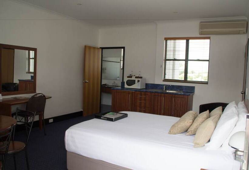 استودیوی استاندارد, Gladstone Capricorn Apartments