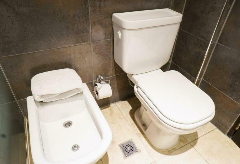 غرفة ديلوكس, Maria S