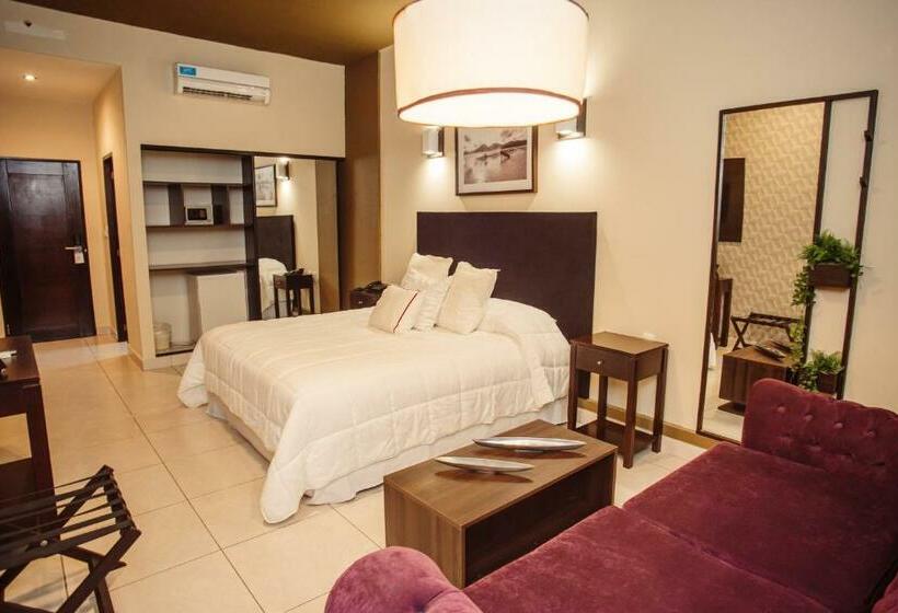 غرفة سوبيريور, Maria S