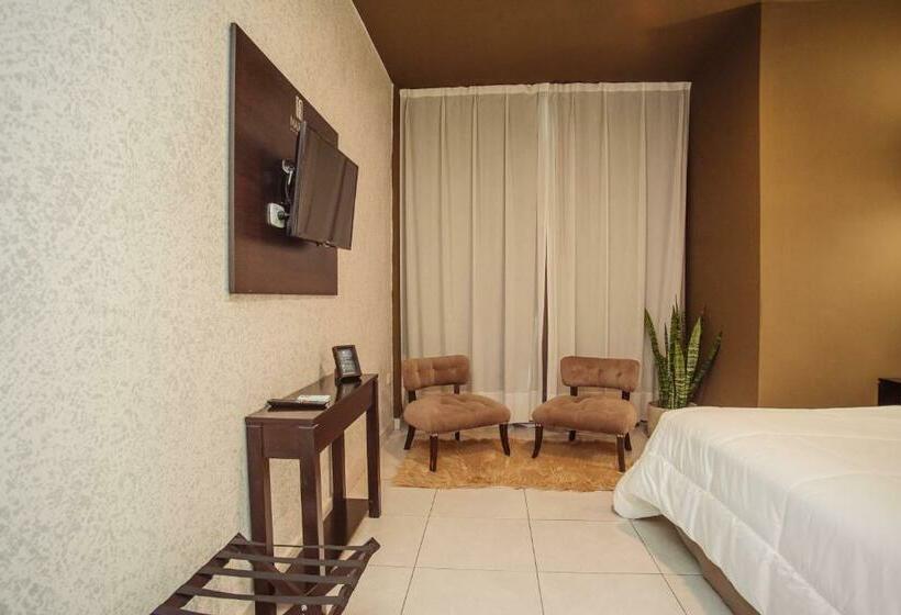 غرفة سوبيريور, Maria S