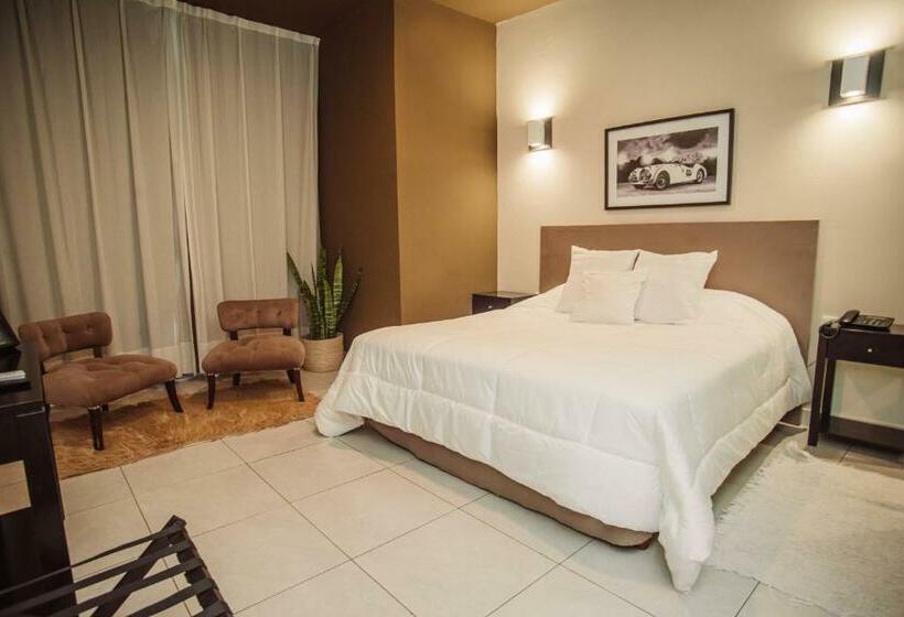 غرفة سوبيريور, Maria S