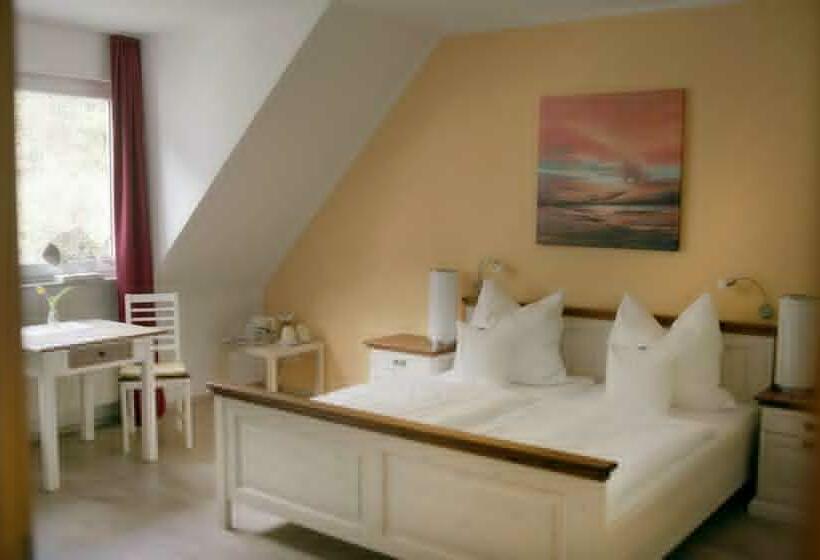 חדר סטנדרט לארבעה, Pension & Seminarhaus Haus Am Fluss