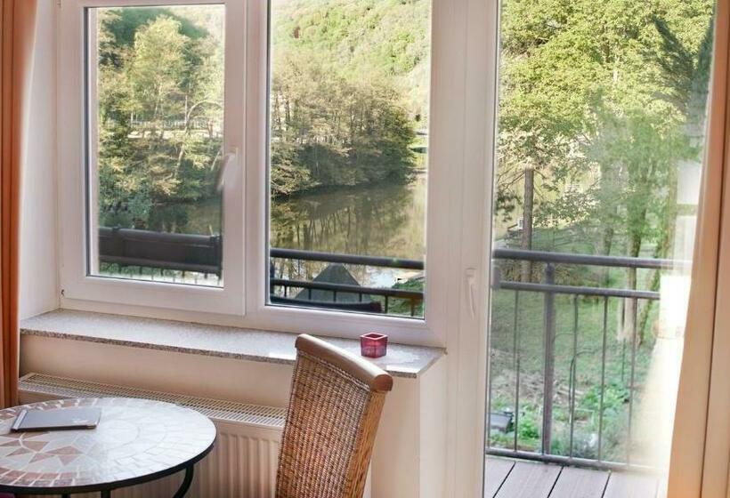 חדר דלוקס עם מרפסת, Pension & Seminarhaus Haus Am Fluss