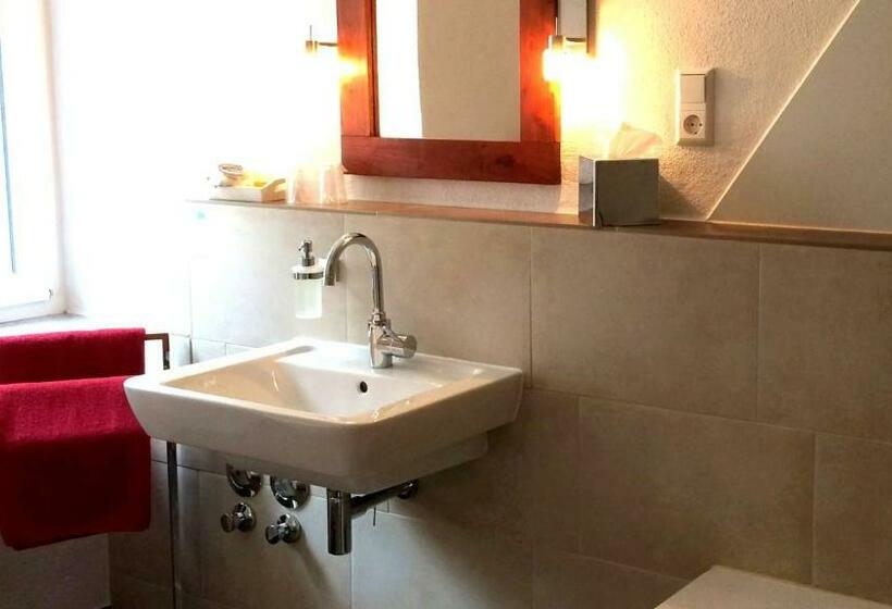 סוויטה דלוקס, Pension & Seminarhaus Haus Am Fluss