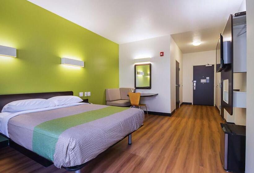 Chambre Standard Adaptée aux Personnes à Mobilité Réduite, Motel 6south Bend, In  Mishawaka