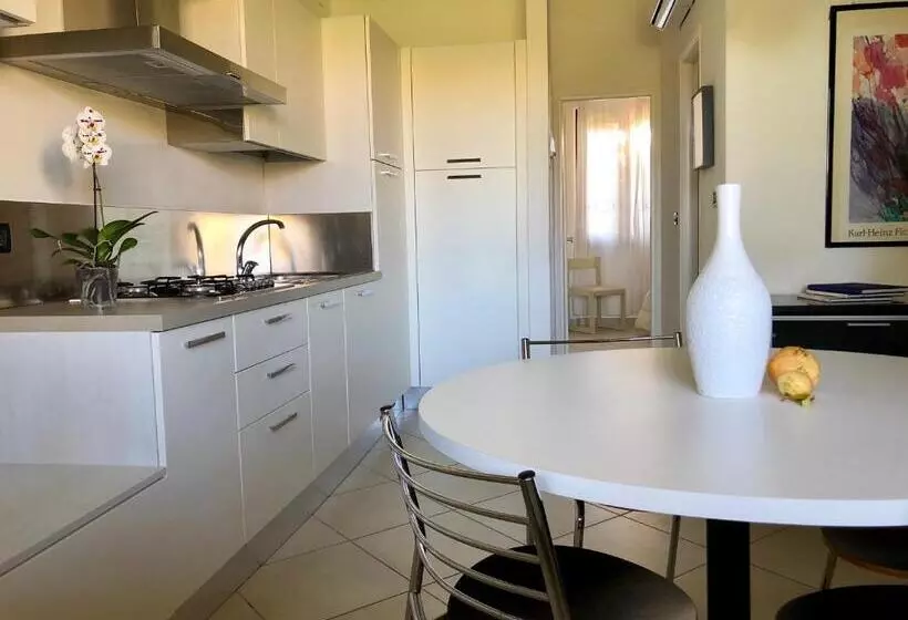 ２ベッドルームアパートメント, Residence Oasi