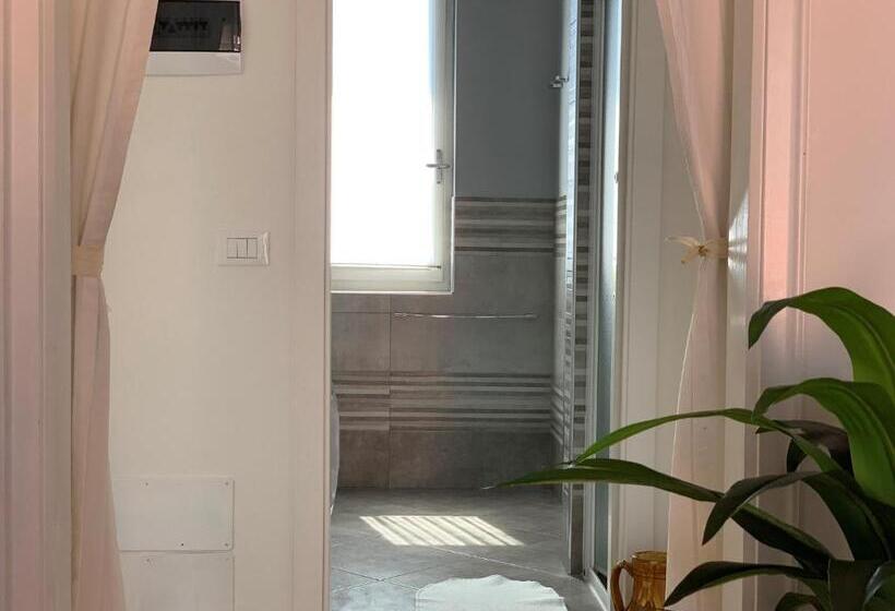 شقة غرفة واحدة مزودة بتراس, Residence Oasi