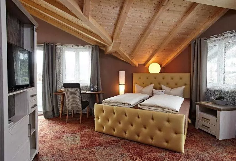 スーペリアファミリールーム, Vintage Hotel Charivari  Sommer Hörnerbahnen Kostenlos Mit Restaurant