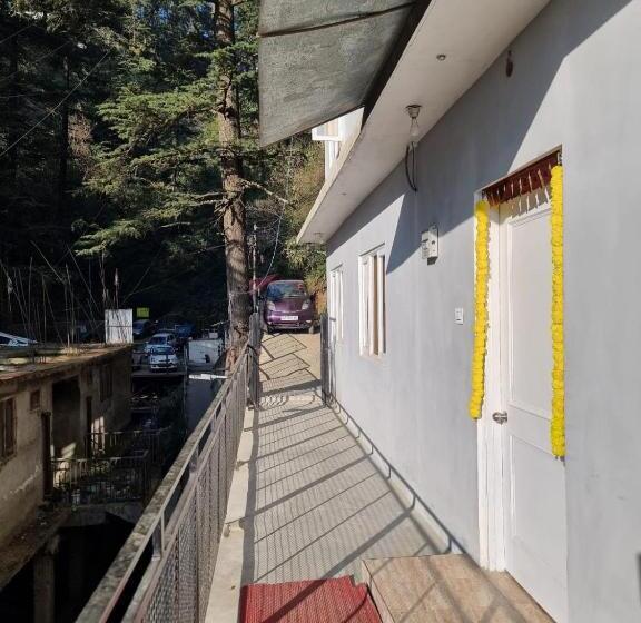 اتاق اکونومی, Tiny Homestay Female Dormitory