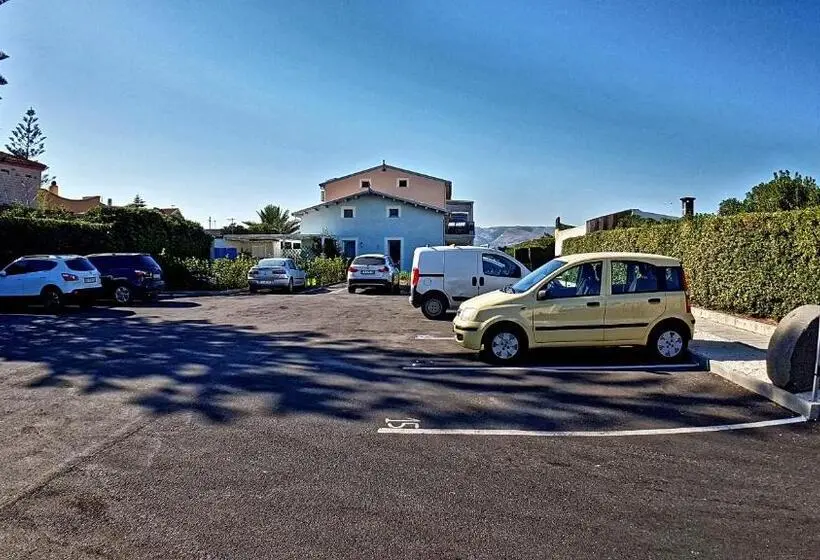 Huoneisto 2 Makuuhuonetta, Asinaro Residence   Fronte Mare