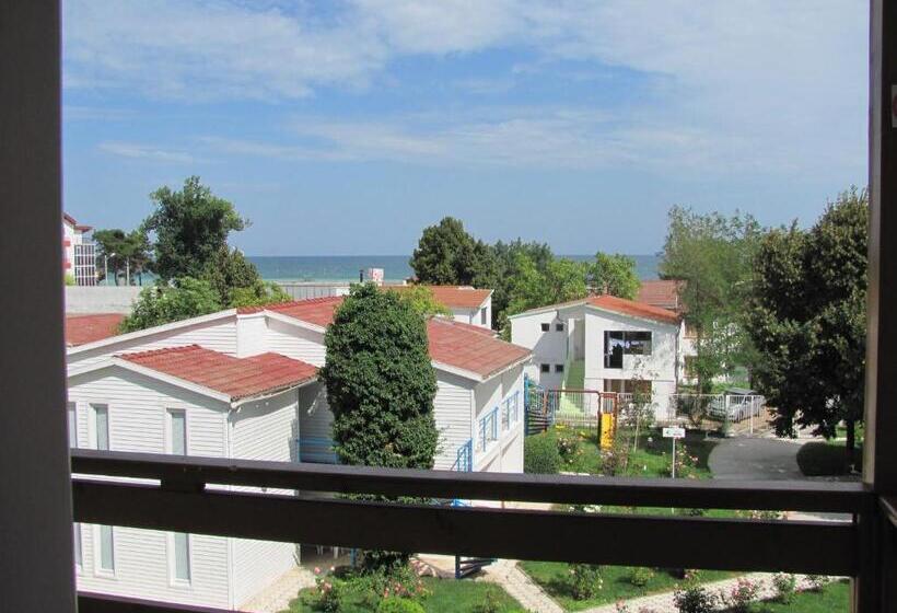 غرفة قياسية ثلاثية حمام مشترك, Hostel White Inn