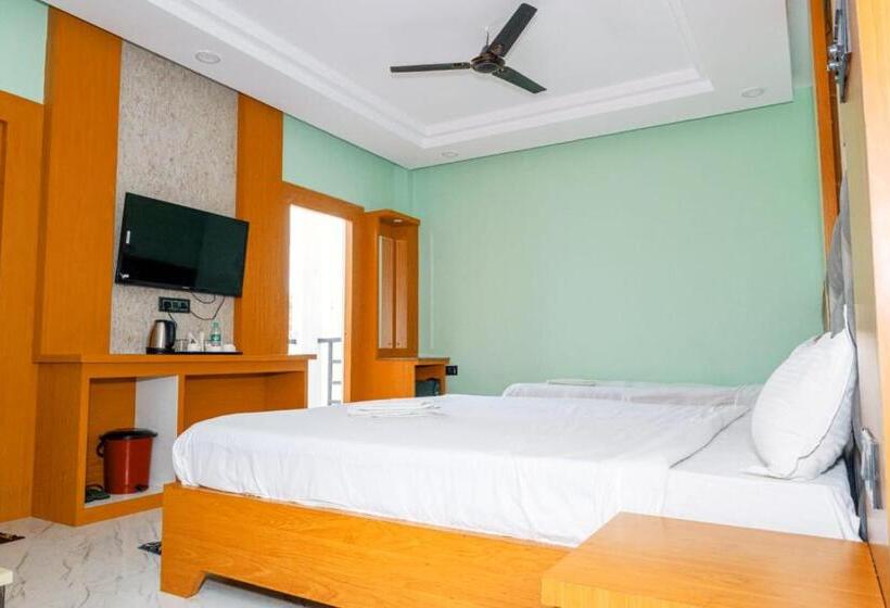Номер Deluxe, Mangalam Inn
