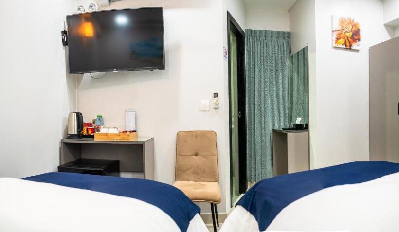 اتاق لوکس, Tour Inn