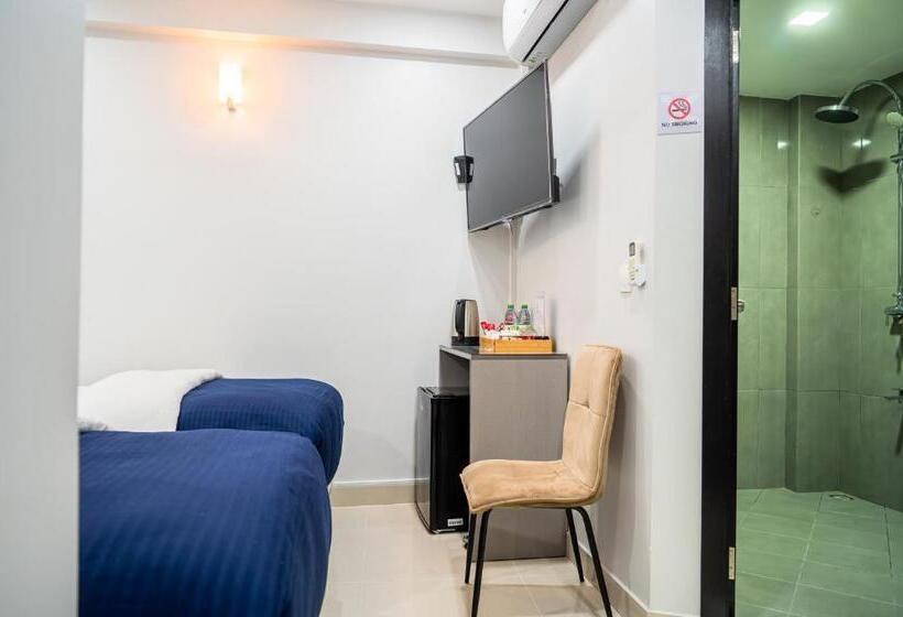 اتاق لوکس, Tour Inn