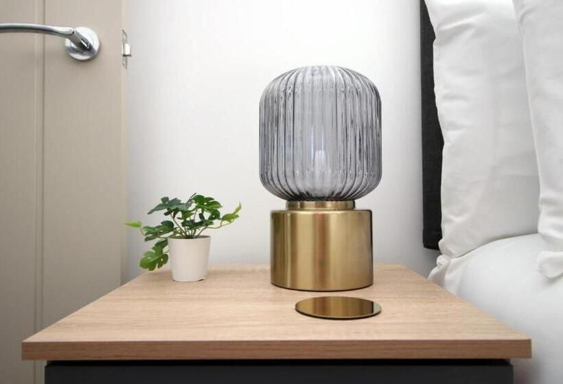 בית, חדר שינה 1, Old Market House