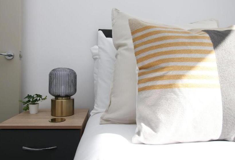 בית, חדר שינה 1, Old Market House