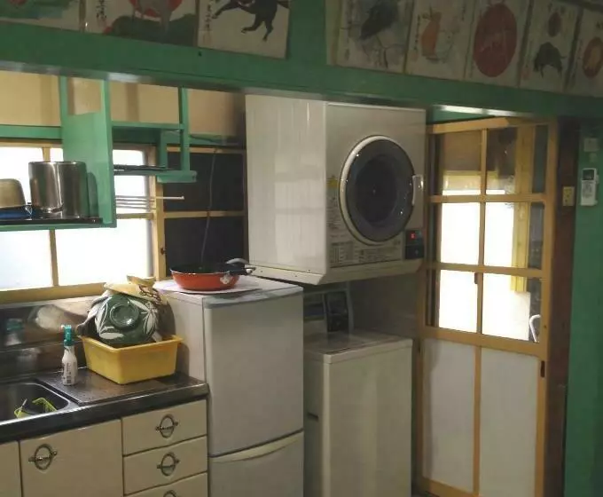 ３ベッドルームハウス, Dormitory Sandanya Guest House