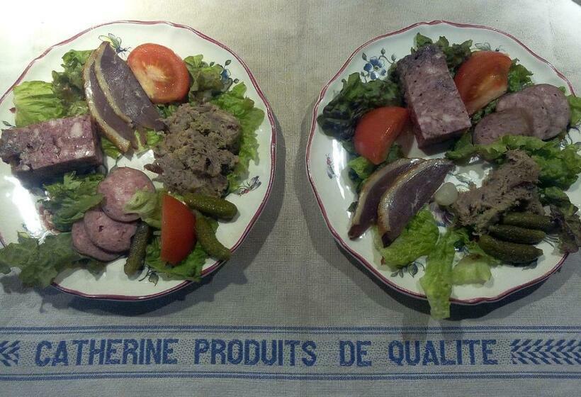 Номер Стандарт с Балконом, Chez Catherine Chaumière Normande