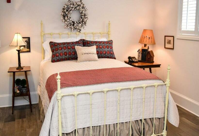 标准间, Inn At Evergreen