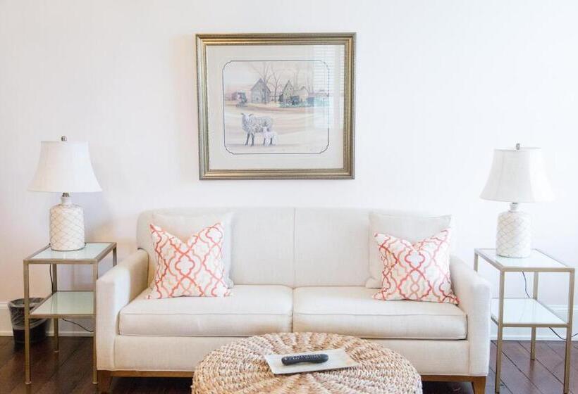 带大床的标准工作室, Inn At Evergreen