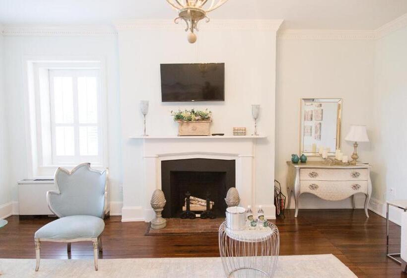 带大床的标准工作室, Inn At Evergreen