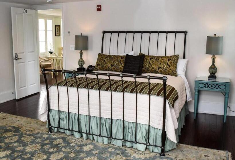 适合残疾人士使用的带超级大床的标准间, Inn At Evergreen