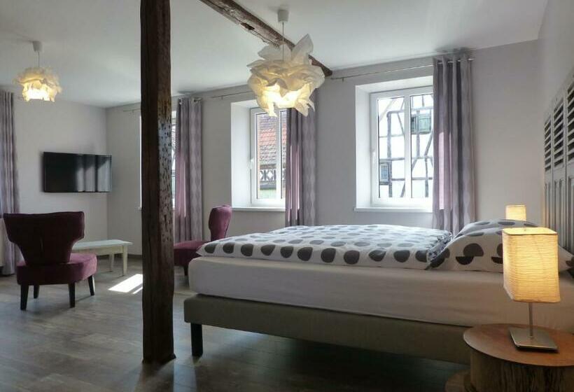 غرفة قياسية, L’été En Novembre