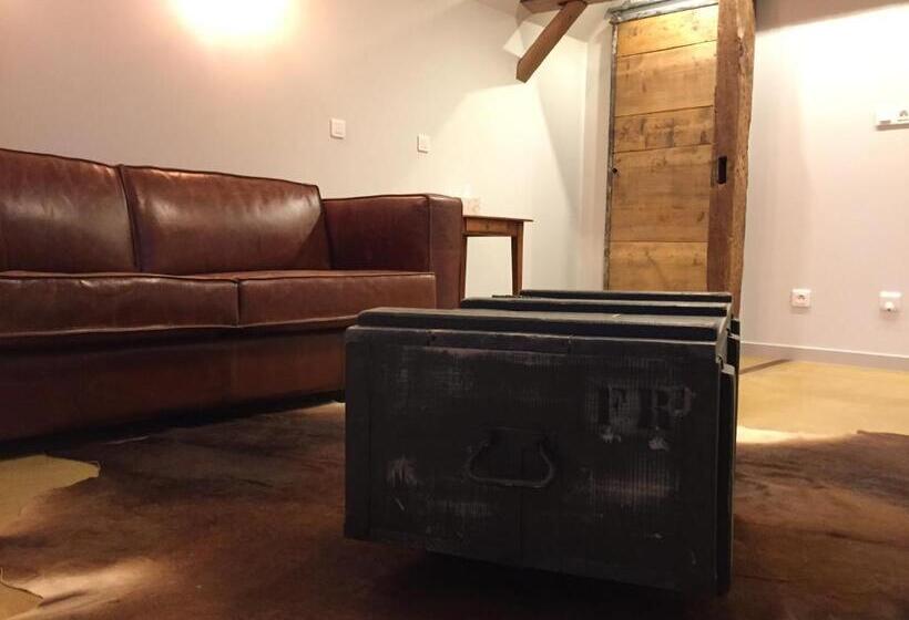 جناح, L’été En Novembre