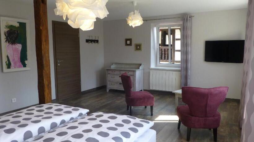 منزل 4 غرف نوم, L’été En Novembre