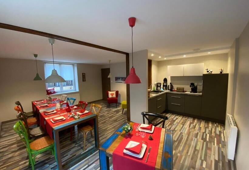 منزل 4 غرف نوم, L’été En Novembre