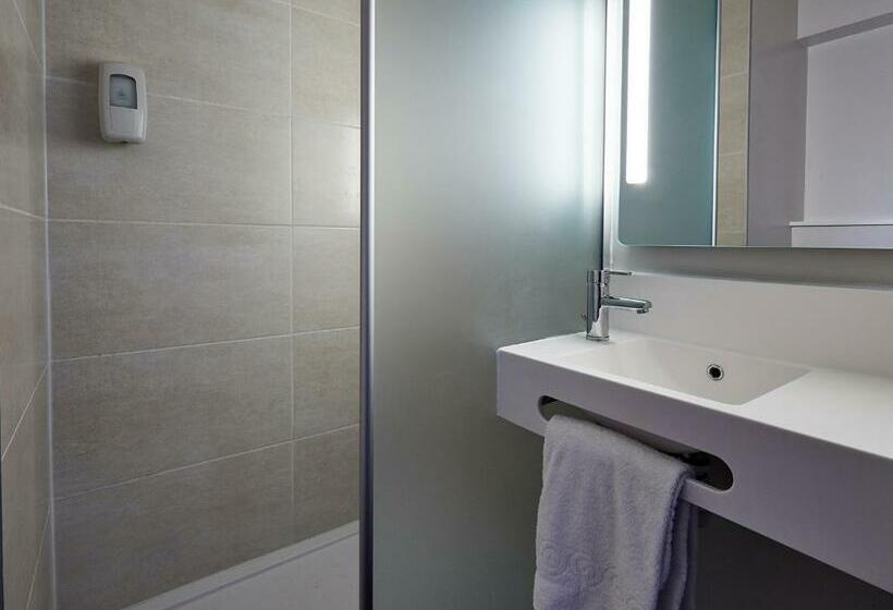 غرفة قياسية رباعية, B&b Hotel Honfleur