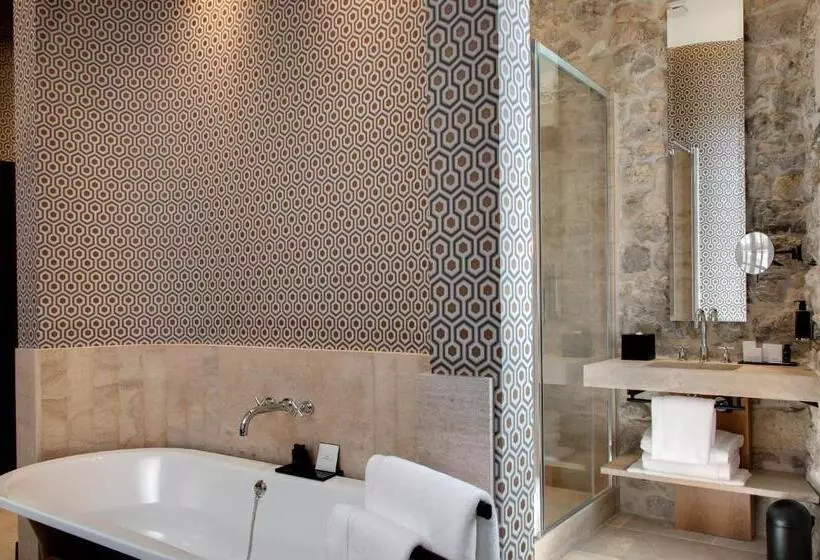 اتاق پرمیوم, Boutique Hôtel Des Remparts & Spa
