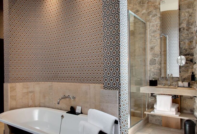 프리미엄 룸, Boutique Hôtel Des Remparts & Spa