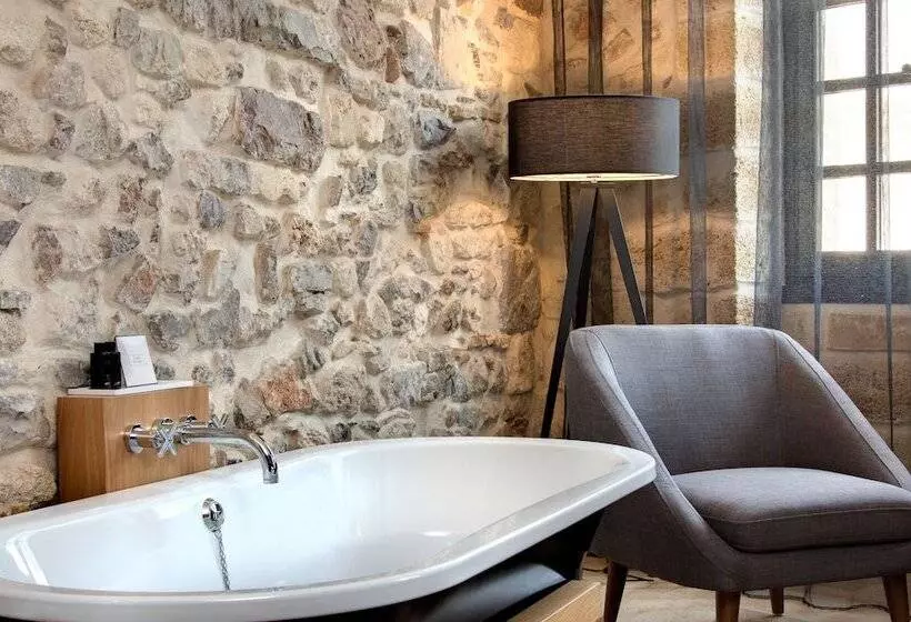 سوییت جونیور, Boutique Hôtel Des Remparts & Spa