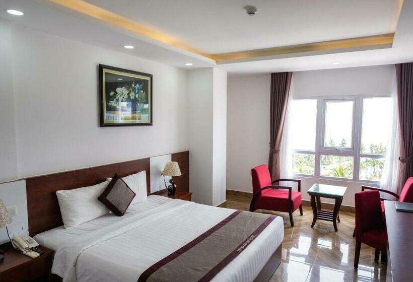 اتاق سوپریور با چشم‌انداز شهر, Gem