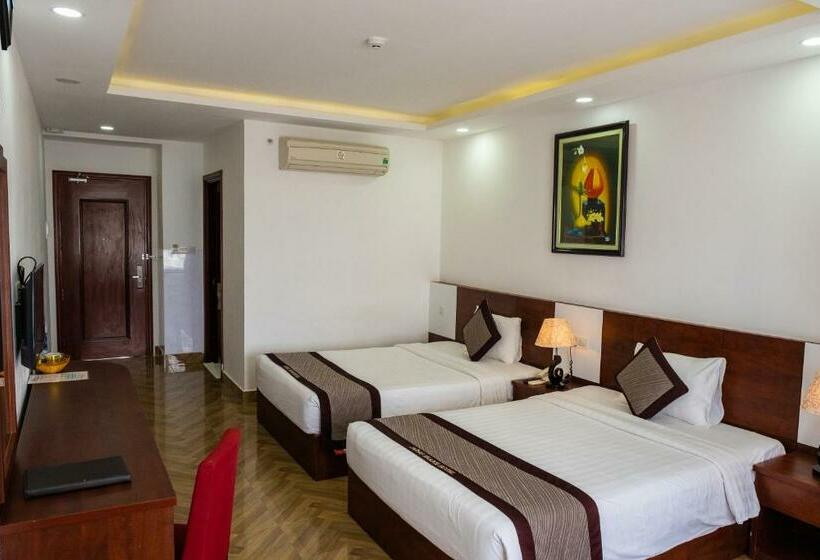 اتاق سوپریور با چشم‌انداز شهر, Gem