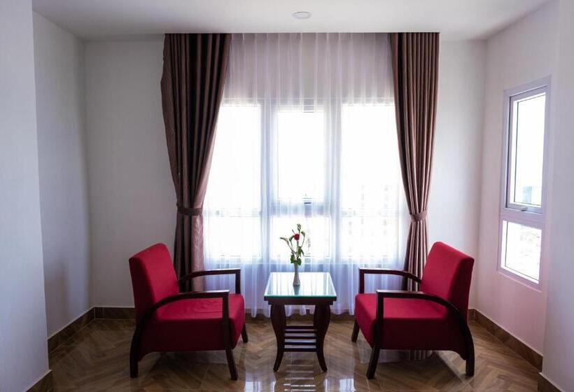 اتاق سوپریور با چشم‌انداز شهر, Gem