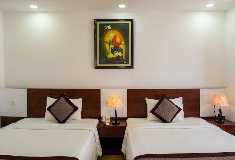 اتاق سوپریور با چشم‌انداز شهر, Gem