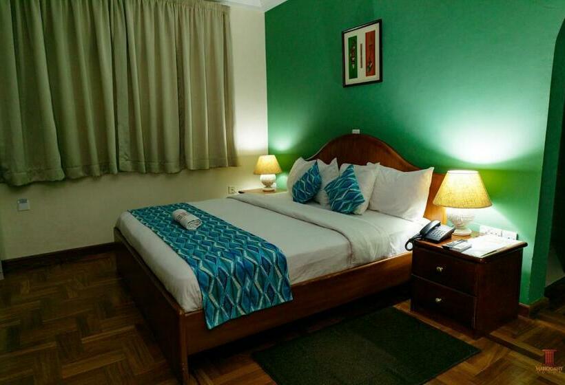 이그제큐티브 룸, Mahogany Lodge, Cantonments