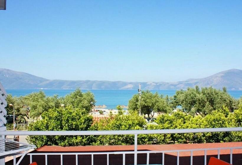 标准间, Nika Radhime