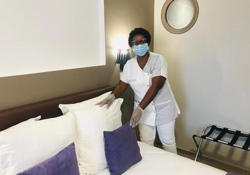 标准间, Numazu Club