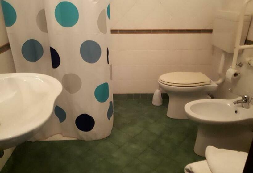 דירת חדר, Pedra Residence