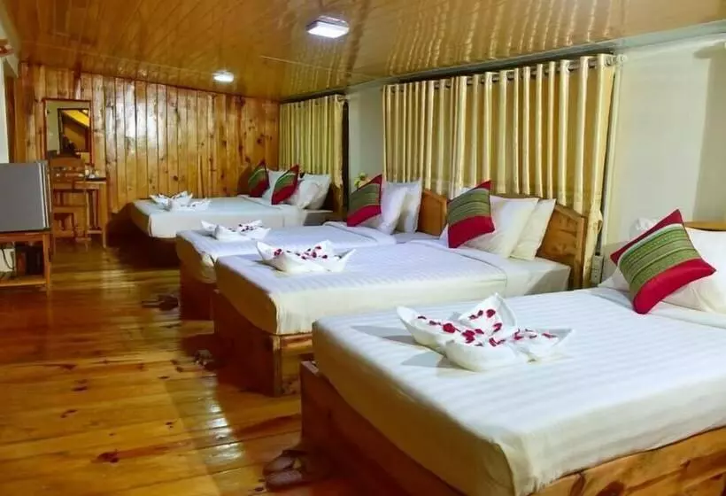 اتاق خانوادگی, Railroad Hotel Kalaw