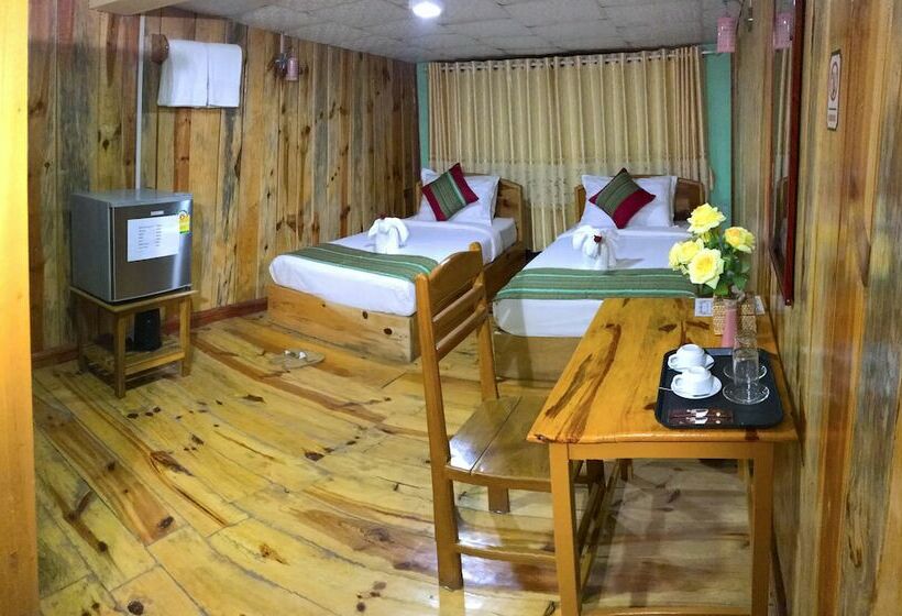 اتاق سوپریور, Railroad Hotel Kalaw