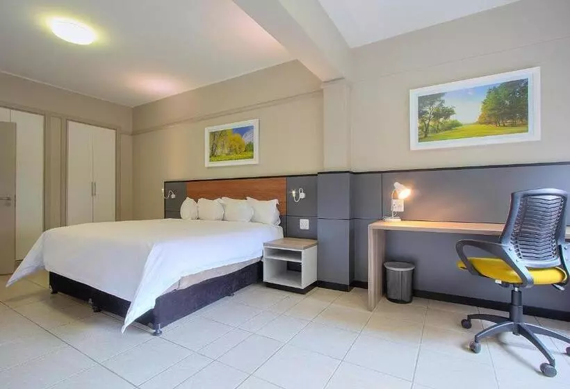 اتاق لوکس با تخت بزرگ, The Park Lodge