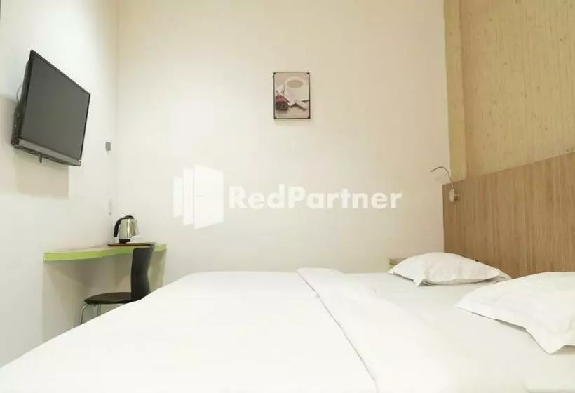 デラックスルーム, Wisma Sederhana Mitra Reddoorz