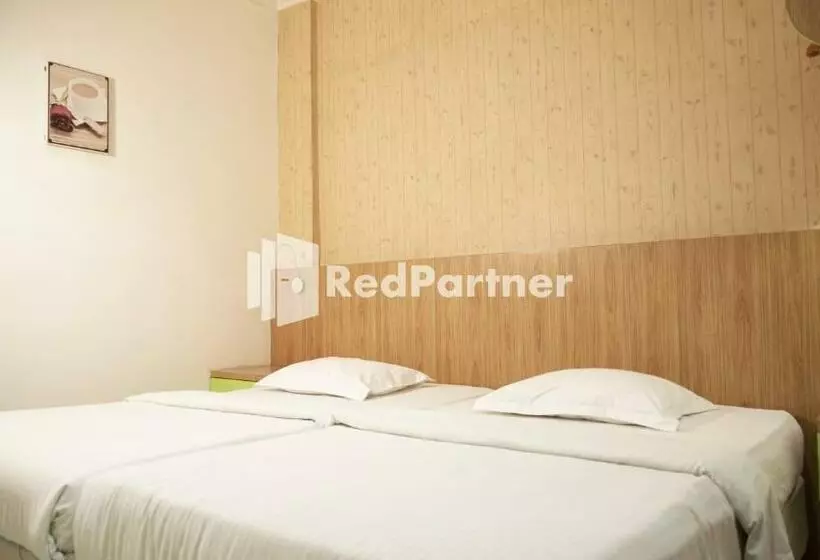 デラックスルーム, Wisma Sederhana Mitra Reddoorz